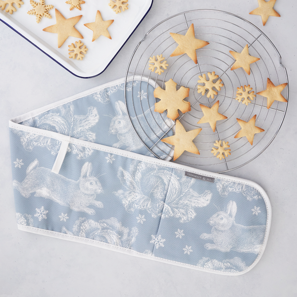 Winter Rabbit Oven Glove